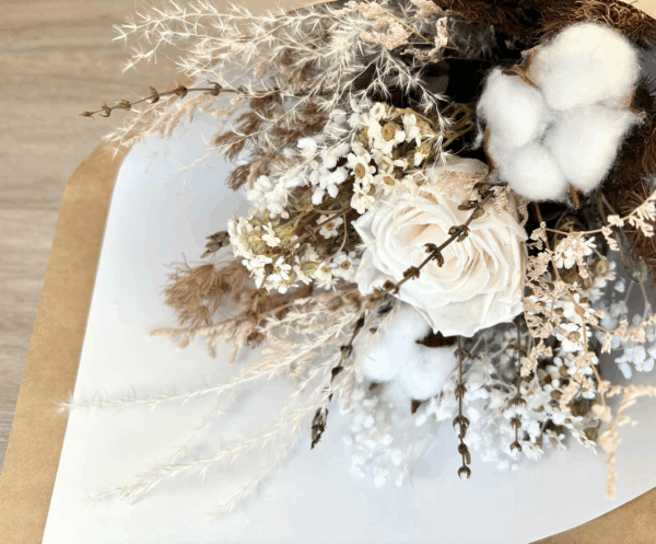 Lacey bouquet - Image 3