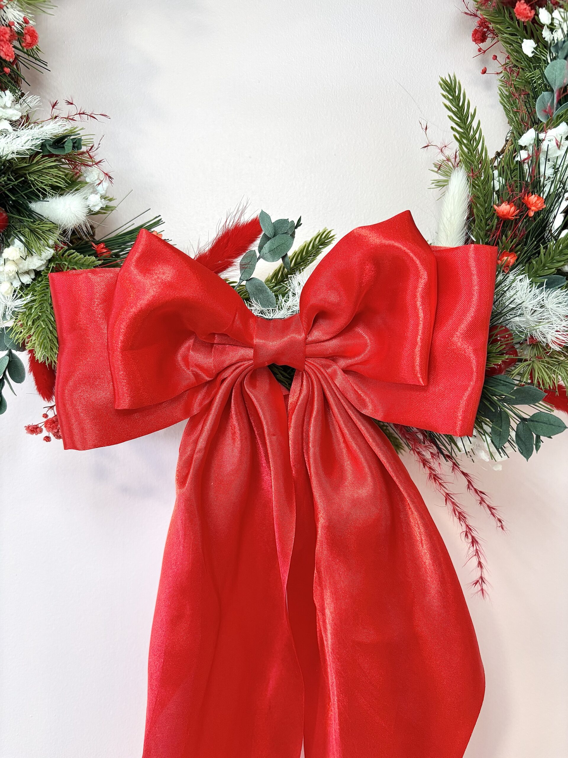 Very Berry Christmas Wreath - Image 4