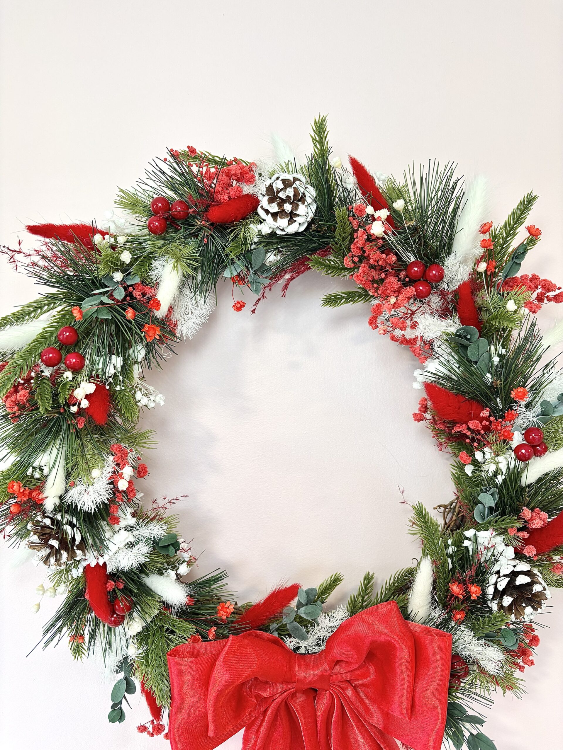 Very Berry Christmas Wreath - Image 2